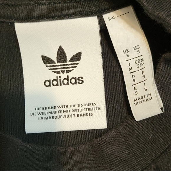 Adidas tee shirt - Picture 6 of 6